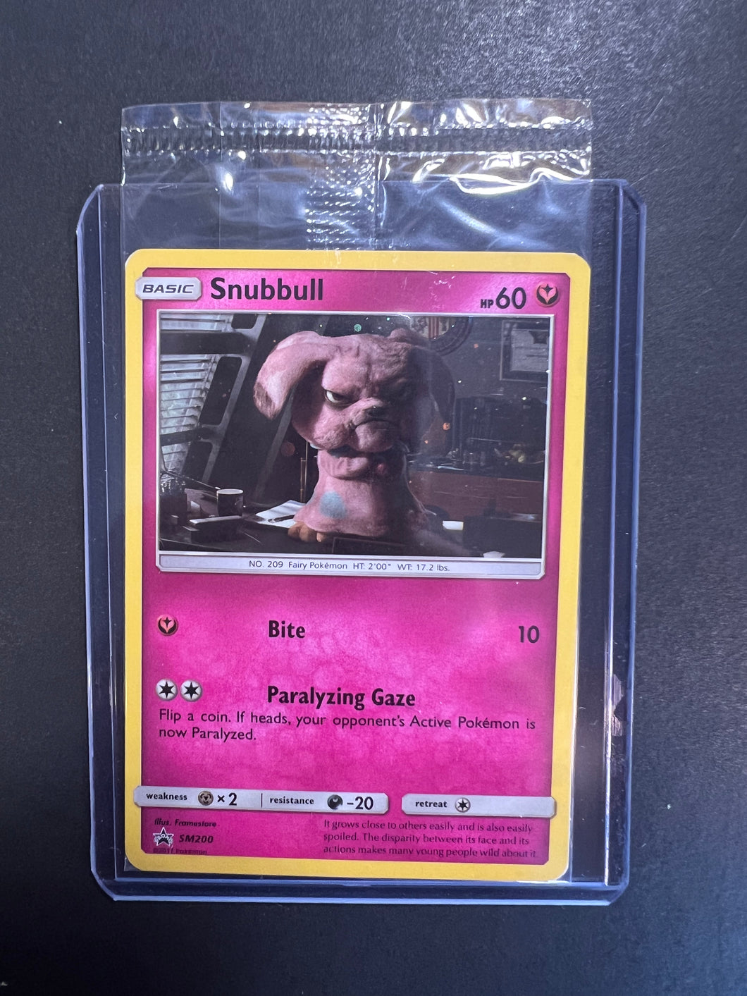 Snubbull - SM200 Holo Promo - Sealed Detective Pikachu