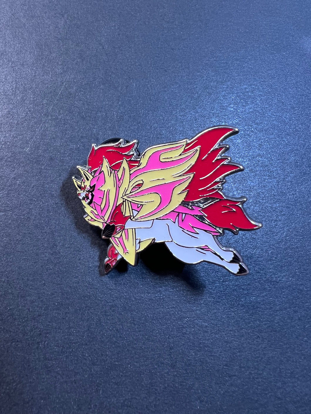 Pokemon Official Shiny Zamazenta Metal Pin - Crown Zenith