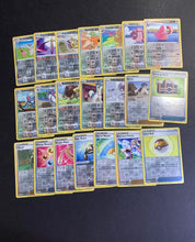 Load image into Gallery viewer, Pokemon Battle Styles Complete Reverse Holo Set - 123 Cards + 4 Ultra Rare V