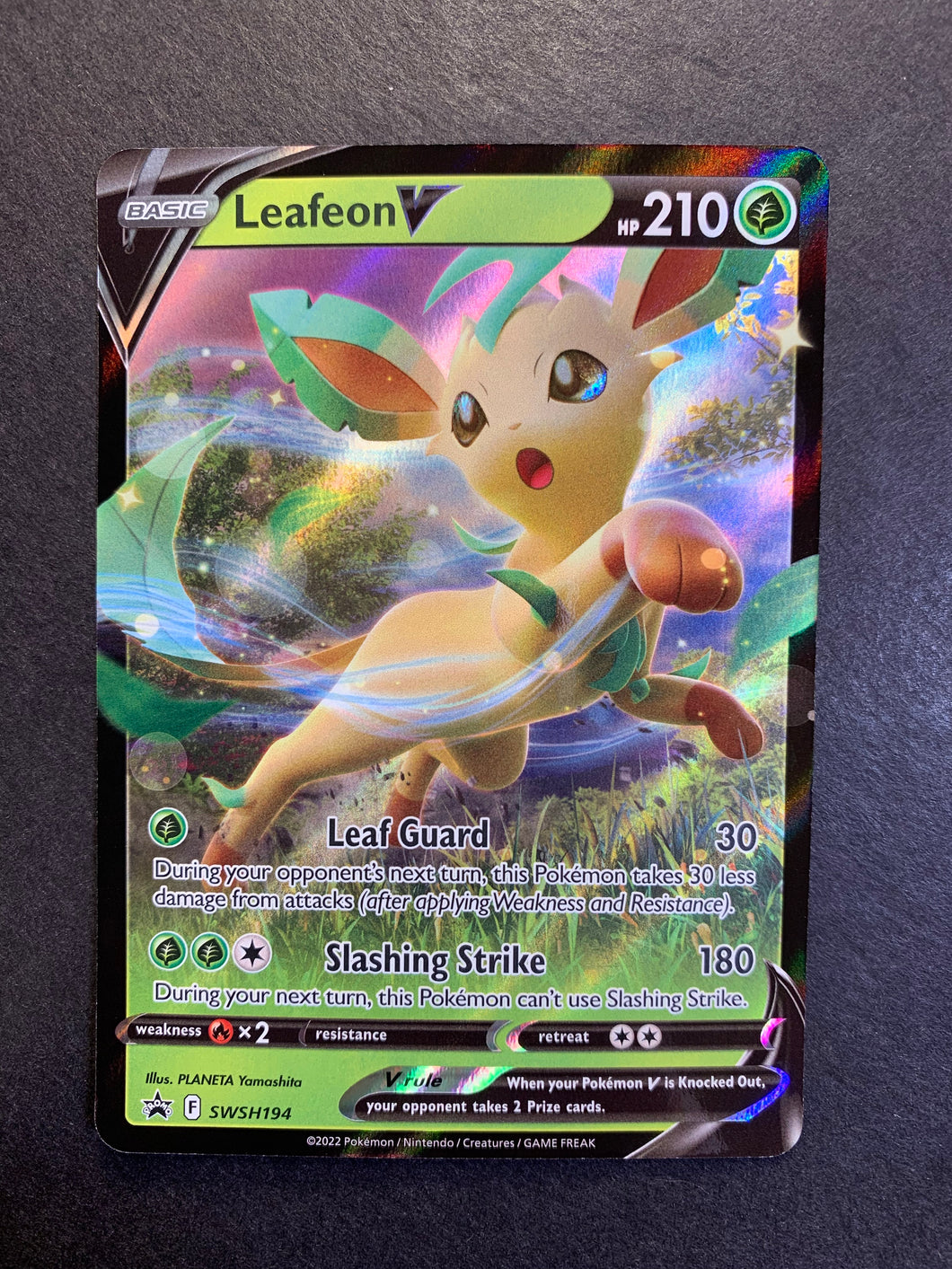 Leafeon V - SWSH194 Ultra Rare Promo Leafeon V - SWSH194 Ultra Rare Promo